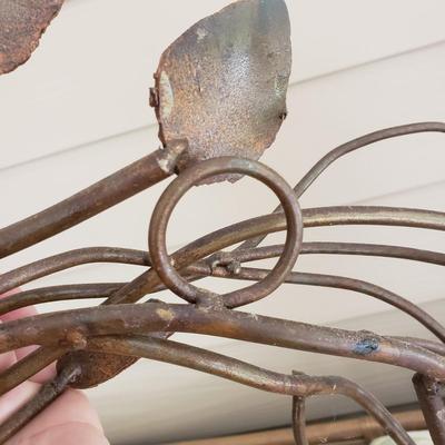 Heavy Metal Cardinal and Hummingbird Wreaths (SR-KD)