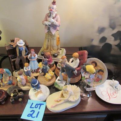 Lot 21- Ceramic figures and miniatures.
