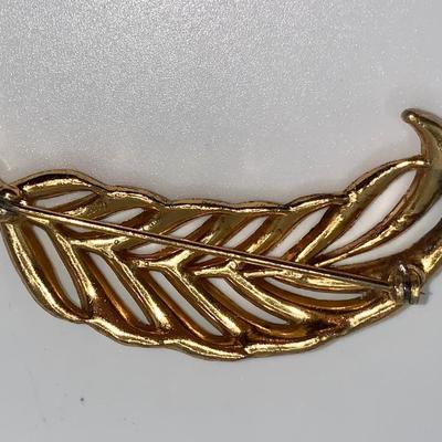 Vintage Coro Enameled Leaf Pin/Brooch