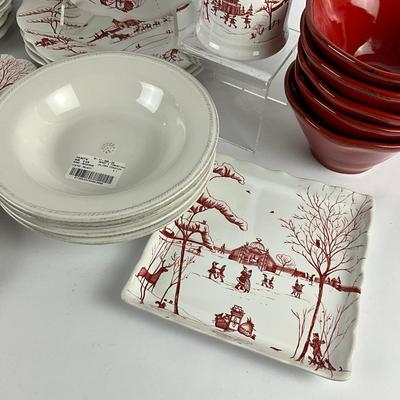 137 Juliska Winter Frolic Pattern Dish Set