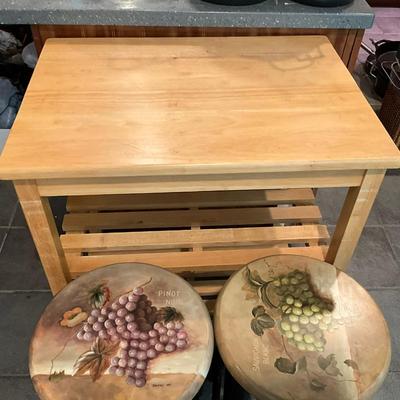 178 Kitchen Island on Wheels With Two Stools