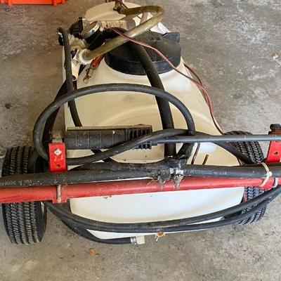Huskee Sprayer with Booms