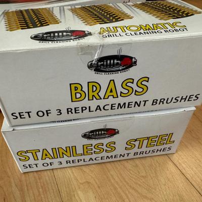 Grillbot- Automatic Grill Cleaning Robot with Brass & SS Replacement Brushes (Sealed)