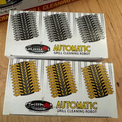Grillbot- Automatic Grill Cleaning Robot with Brass & SS Replacement Brushes (Sealed)