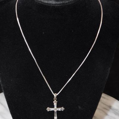 925 Sterling & Quartz Cross w/ Marcasite, 925 Chain 16” 2.6g