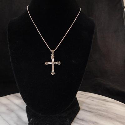 925 Sterling & Quartz Cross w/ Marcasite, 925 Chain 16” 2.6g