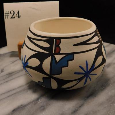 Native American South West Mini Pot, Signed 1991
