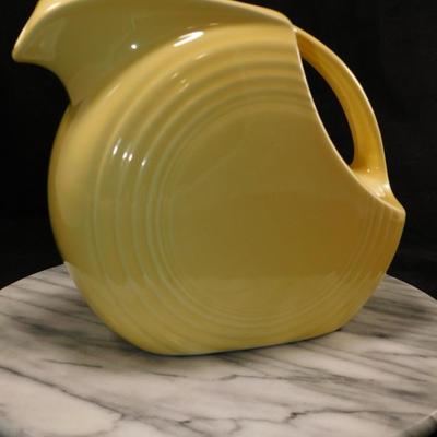 Vintage Pastel Yellow MCM Fiesta Ware Pitcher 7.5” Tall