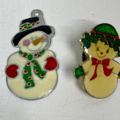 Christmas Vintage Jewelry Pin lot - Snowmen, Angel, Christmas Tree, TC mark on snowman