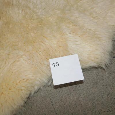 Small White Sheep Skin Rug 28"x44"