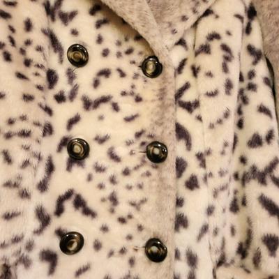 Vintage Faux Fur Spotted Coat By Davis Size Med