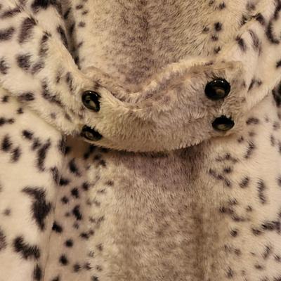 Vintage Faux Fur Spotted Coat By Davis Size Med