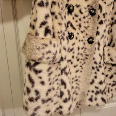 Vintage Faux Fur Spotted Coat By Davis Size Med