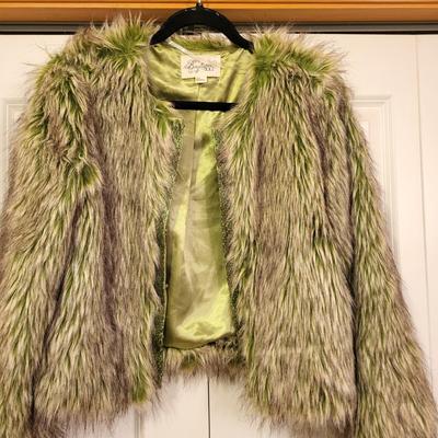 Forever 21 Boutique XXI Green Fuzzy Coat Size Medium