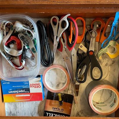 SCISSORS, TAPE, CARABINERS, LANYARDS