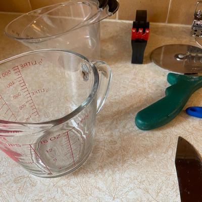 MEASURING CUPS, KNIVES, CAN OPENER & OTHER UTENSILS