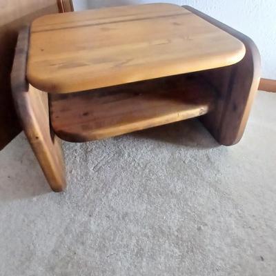 Butcher block two-tiered end table