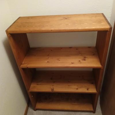 Butcher block bookshelf - shelves are not adjustable