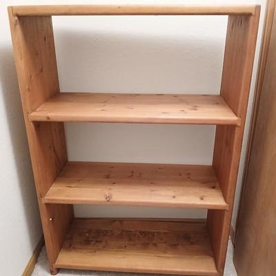 Butcher block bookshelf - shelves are not adjustable