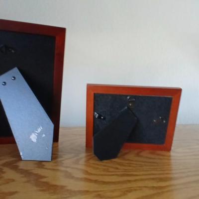 Brand new wood base lamp with two framed pictures