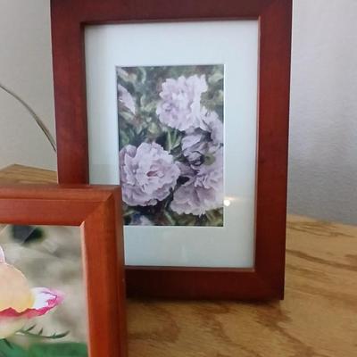 Brand new wood base lamp with two framed pictures