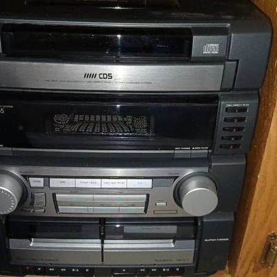 Aiwa Stereo system with record player - dual cassette - CD and Tuner