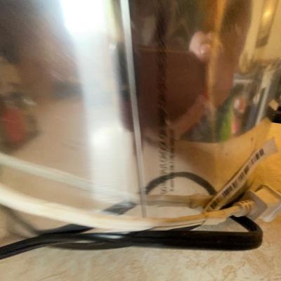 HAMILTON BEACH CROCK POT, MINI CHOPPERS AND SPICES