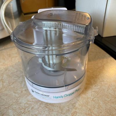 HAMILTON BEACH CROCK POT, MINI CHOPPERS AND SPICES