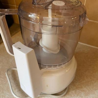 HAMILTON BEACH CROCK POT, MINI CHOPPERS AND SPICES