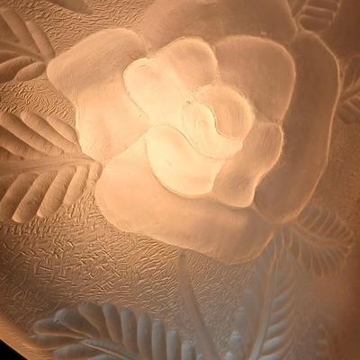Beautiful, frosted glass lamp with Roses - With night-light base