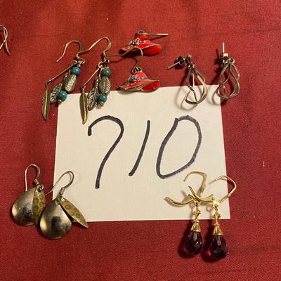 Pierced Earrings