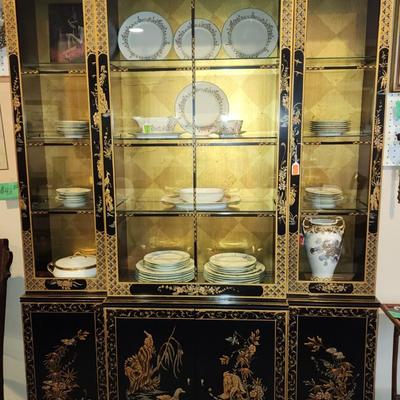Drexel Heritage Chinoiserie Breakfront China Cabinet