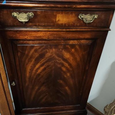 Crotch Mahogany Corner Bookcase Display