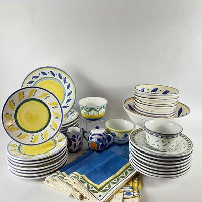 146 Williams Sonoma Italian Pottery Set "Tournesol"