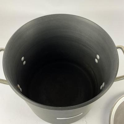 209 Large Calphalon 16qt Commercial Anodized Stockpot with Lid