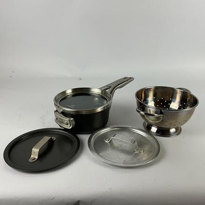 220 Calphalon Space Saving Commercial Anodized Pans with Extra LId and Colander