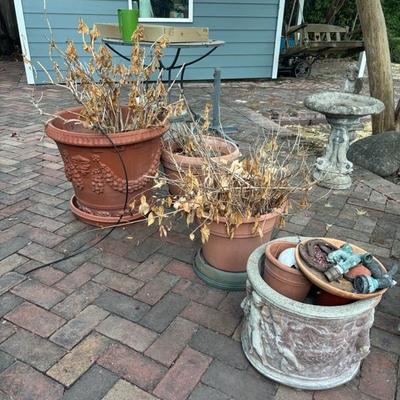 Lot 86 - Flower Pots