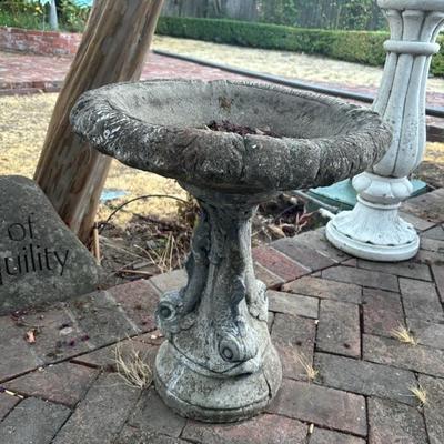 Lot 90 - Small Cement Bird Bath