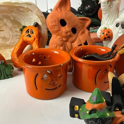 229 Large Lot of Halloween Decor