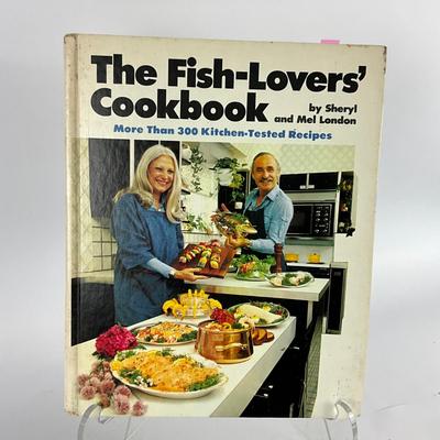 271 Large Inox Stainless Fish Poacher Pan with Tray, Cookbooks, Svenska Fish Knife, Lemon Squeezers
