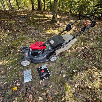 250 Honda Model: (HRXZ17KEHZAA) Power-Drive:Electric Start Lawnmower