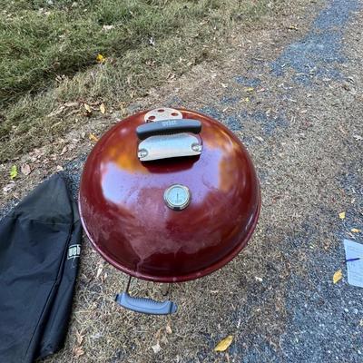 255 Weber Charcoal Grill/Out of Box Like New/Never Used