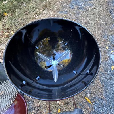 255 Weber Charcoal Grill/Out of Box Like New/Never Used