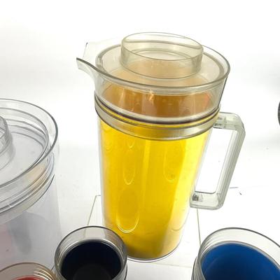 291 Mid Century Modern St. Tropaz Plasticware