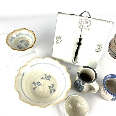 293 Lot of Bay Pottery VA. Pottery