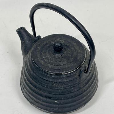 Teapot - Cast Iron