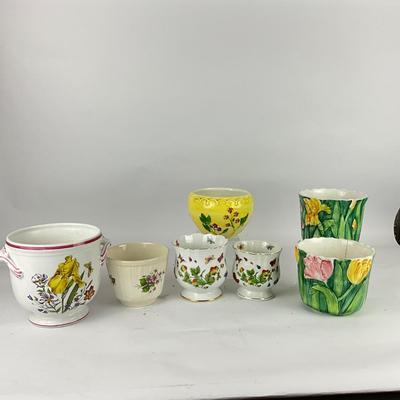 301 Lot of Floral Flower Pots