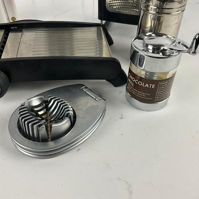 314 Mandoline Slicer, Microplane, Chocolate Mill, Shaker, Bagel Slicer