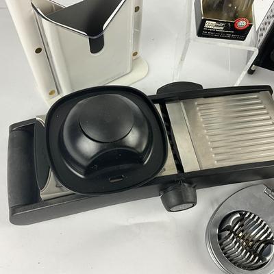 314 Mandoline Slicer, Microplane, Chocolate Mill, Shaker, Bagel Slicer