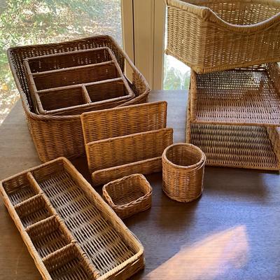 346 Wicker Office Desk Set q
